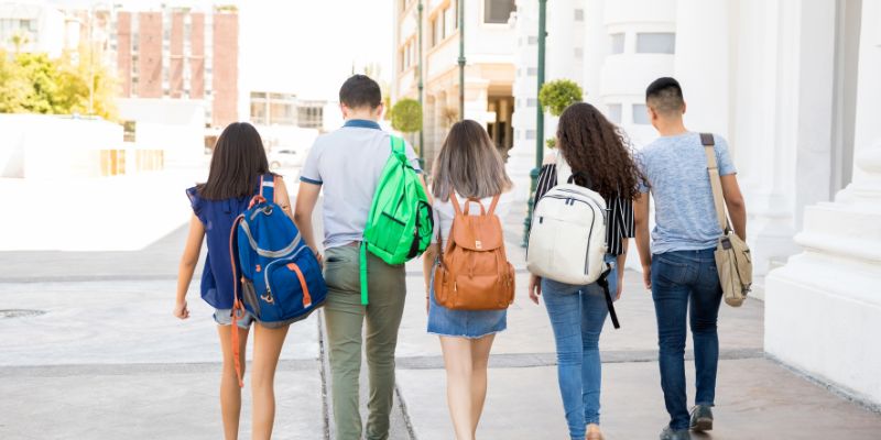 Tìm hiểu chiêm bao được đi học